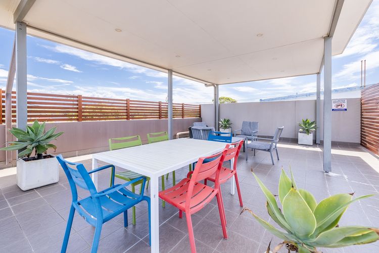 Barefoot Bliss 4/6-10 Market Street – Surfside Apartments