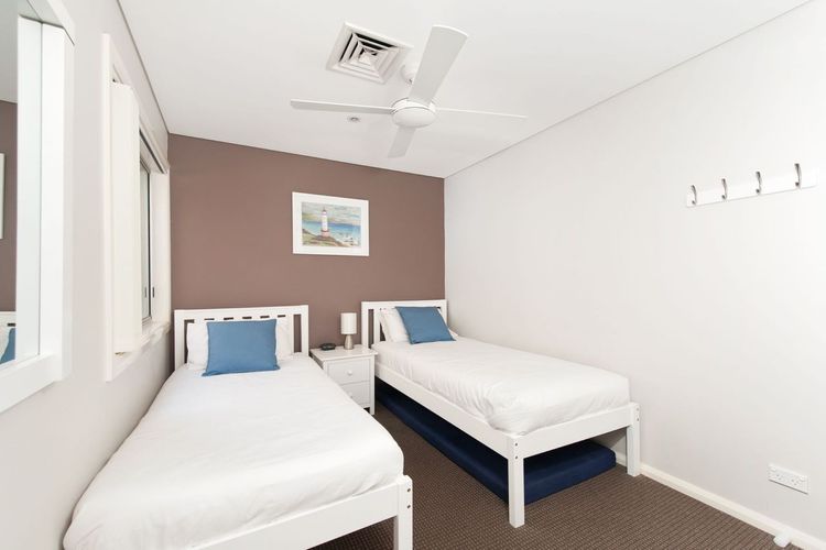 Barefoot Bliss 4/6-10 Market Street – Surfside Apartments