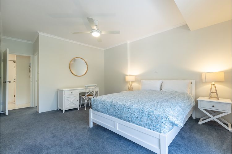 Albacore 1, 12-14 Ondine Close – waterfront, pool, lift & views