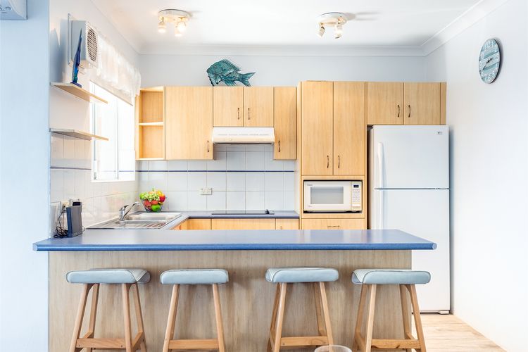 Kiah, 12/53 Victoria Pde – Panoramic water views, WIFI and Air Con