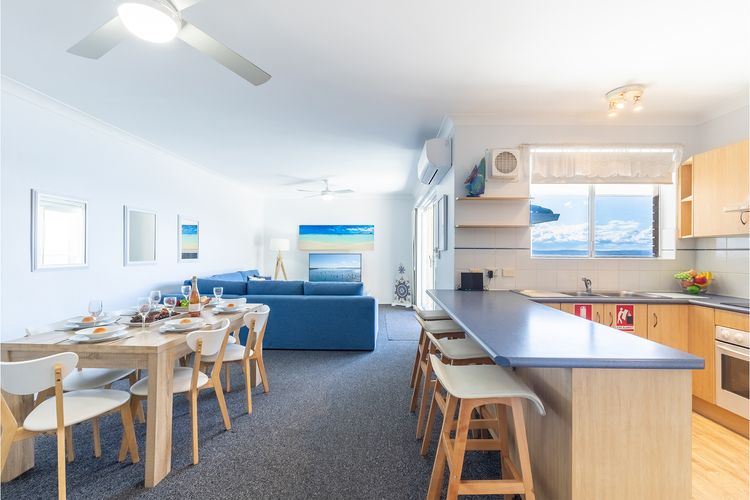 Kiah, 12/53 Victoria Pde – Panoramic water views, WIFI and Air Con