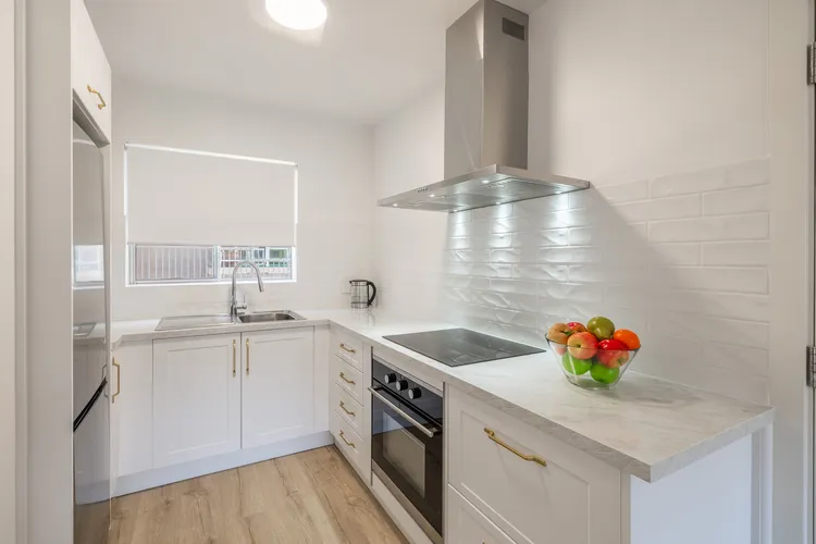 Northward 5, 2 Magnus St – renovated stunning unit with views