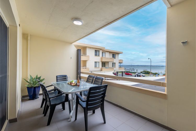 4 Bay Village, 51 Shoal Bay Rd