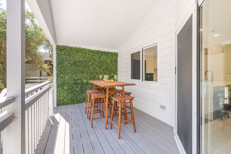 The Birubi Beach House, 11 Campbell Ave – Close to the beach, pet friendly holiday home