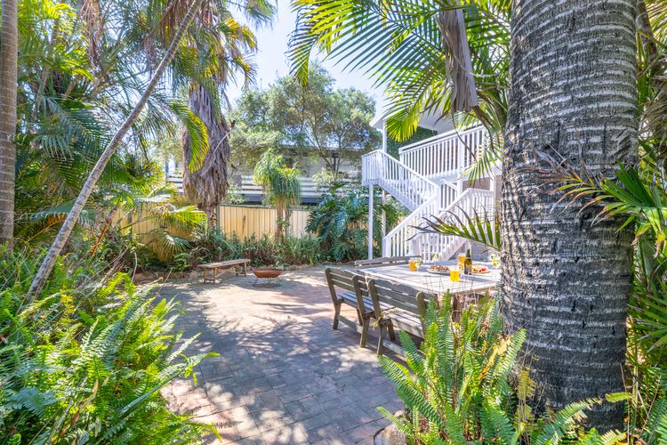 The Birubi Beach House, 11 Campbell Ave – Close to the beach, pet friendly holiday home