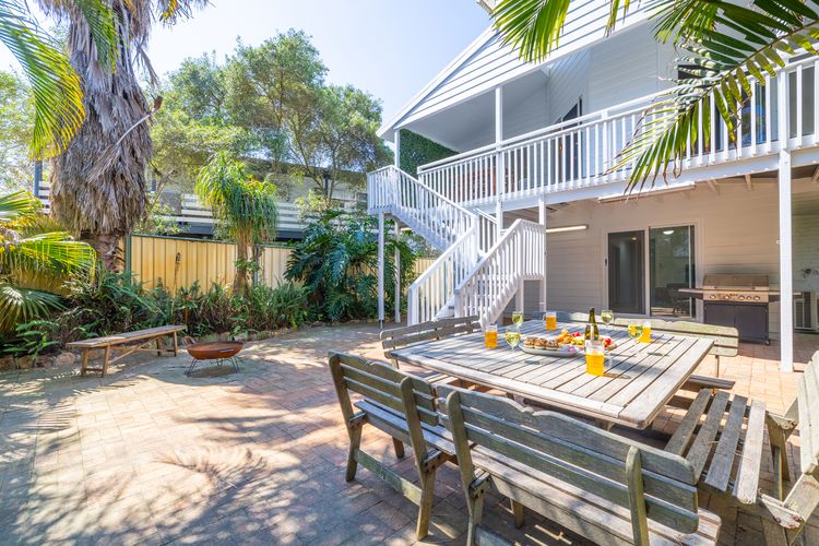 The Birubi Beach House, 11 Campbell Ave – Close to the beach, pet friendly holiday home