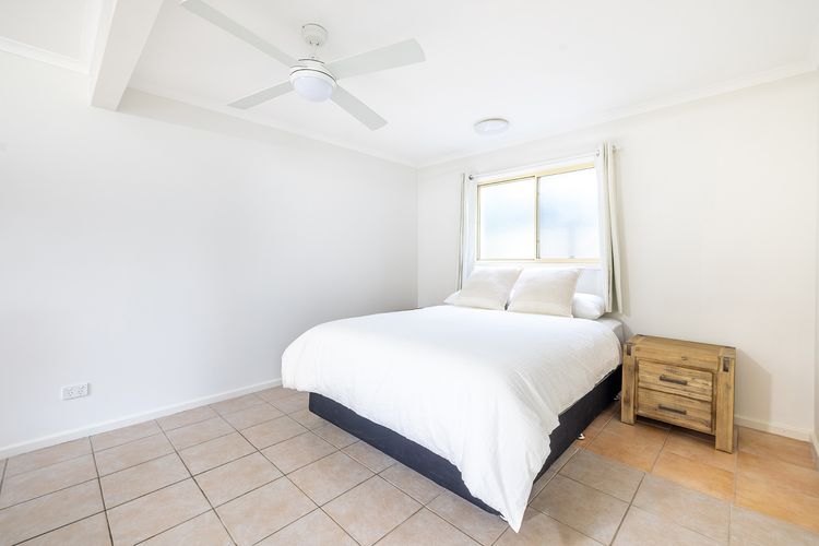 The Birubi Beach House, 11 Campbell Ave – Close to the beach, pet friendly holiday home