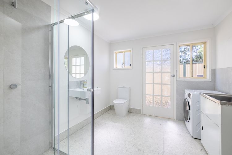 The Birubi Beach House, 11 Campbell Ave – Close to the beach, pet friendly holiday home