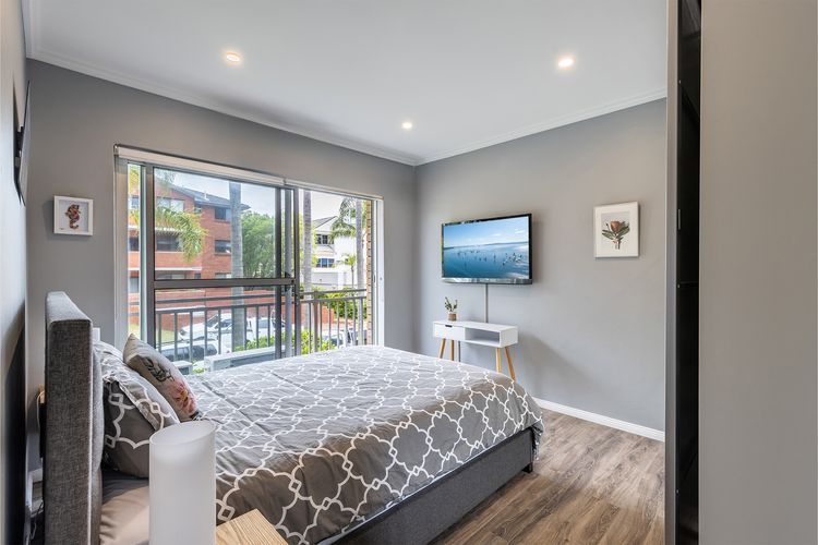 Veronica Court 2, 4 Weatherly Cl – Between Little Beach & Shoal Bay Beach, WiFi & Aircon