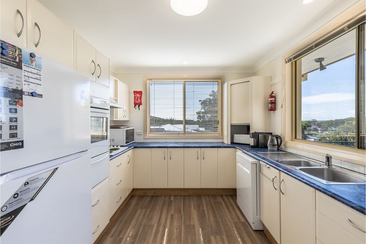 Sea Breeze, 1/23 Stubby St Nelson Bay – Pet Friendly duplex with boat parking, air con and wi-fi