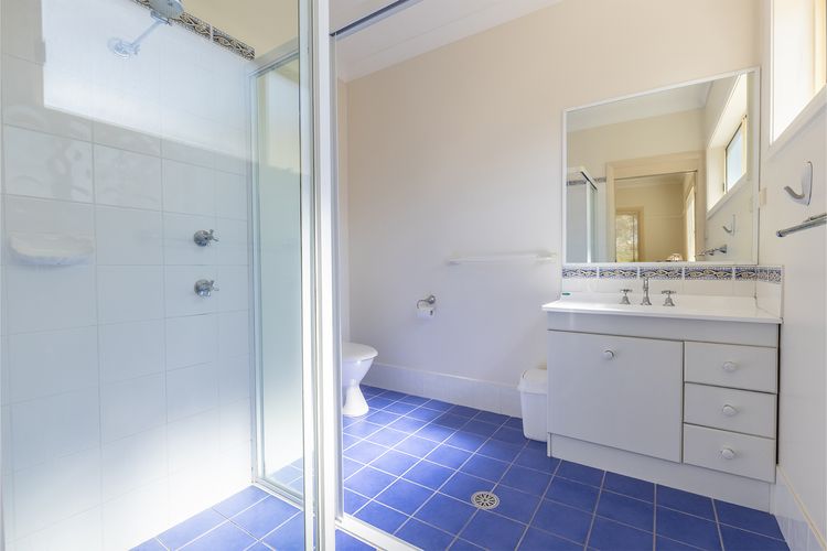 Sea Breeze, 1/23 Stubby St Nelson Bay – Pet Friendly duplex with boat parking, air con and wi-fi