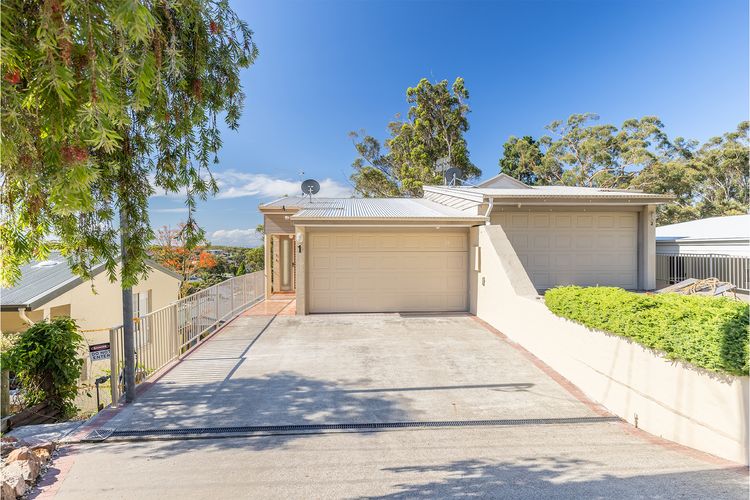 Sea Breeze, 1/23 Stubby St Nelson Bay – Pet Friendly duplex with boat parking, air con and wi-fi