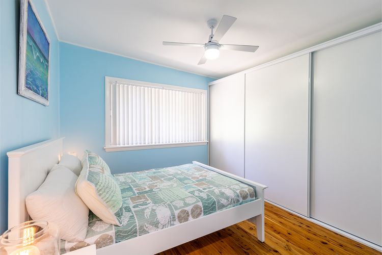 Golden Sands 2 Short Street, Air Con, WIFI, Beach View