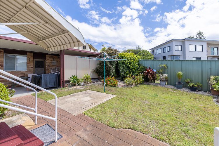 Golden Sands 2 Short Street, Air Con, WIFI, Beach View