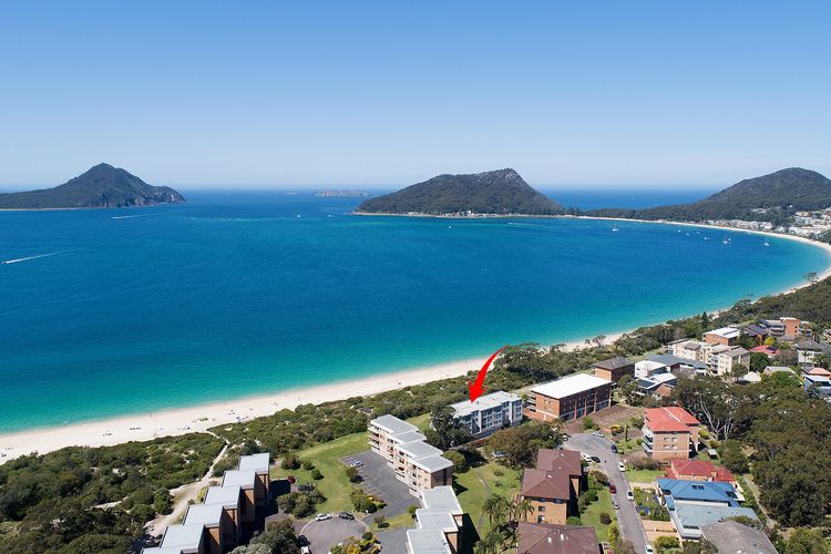 Ocean Shores, 12/27 Weatherly Cl – Waterfront Unit with Sensational Water Views, NBN Internet (WIFI) & Air Conditioning