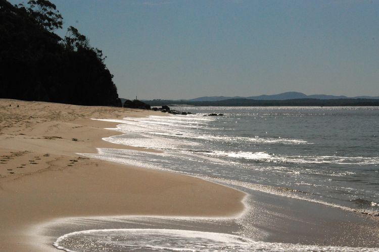 Ocean Shores, 12/27 Weatherly Cl – Waterfront Unit with Sensational Water Views, NBN Internet (WIFI) & Air Conditioning