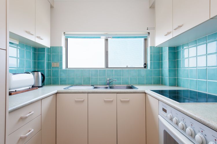 Ocean Shores, 12/27 Weatherly Cl – Waterfront Unit with Sensational Water Views, NBN Internet (WIFI) & Air Conditioning