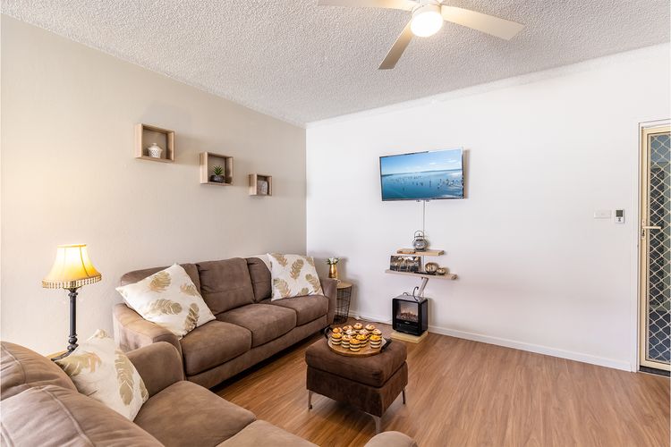 Veronica Court 1, 4 Weatherly Cl – Aircon