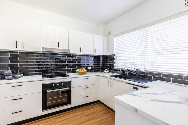 Veronica Court 1, 4 Weatherly Cl – Aircon