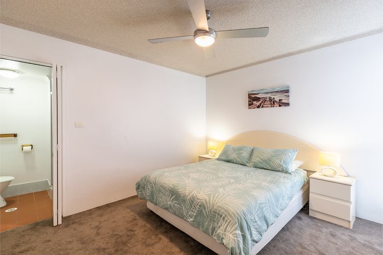 Bay Parklands, 39/2 Gowrie Ave – close to waters edge