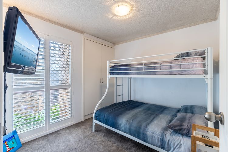 Bay Parklands, 39/2 Gowrie Ave – close to waters edge