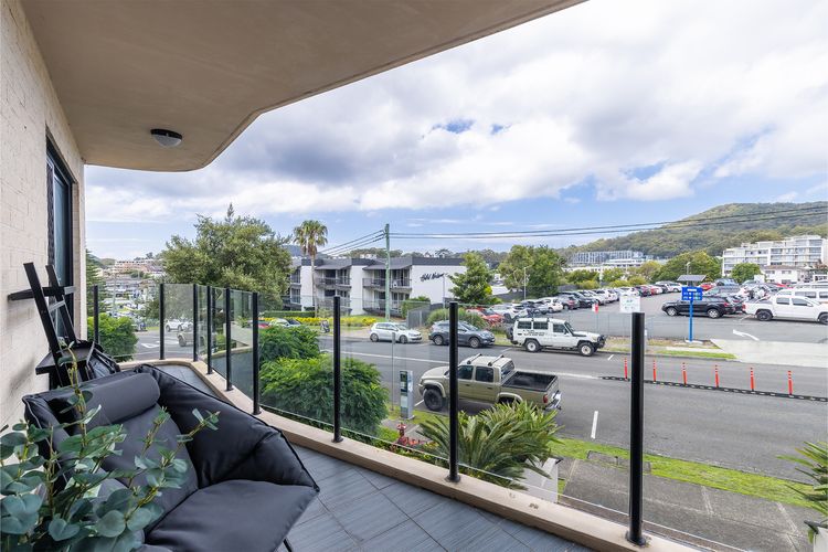 Dolphin Cove 8, 2-6 Government Rd – Air conditioning, Wi-Fi, lift, secure parking and close to town