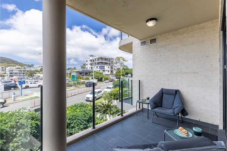 Dolphin Cove 8, 2-6 Government Rd – Air conditioning, Wi-Fi, lift, secure parking and close to town
