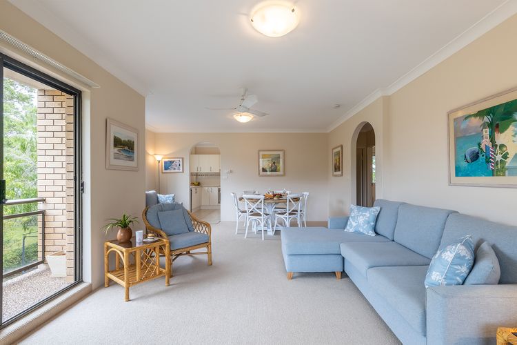 3 Victory Court, 3 Columbia Cl spacious unit close to Little Beach