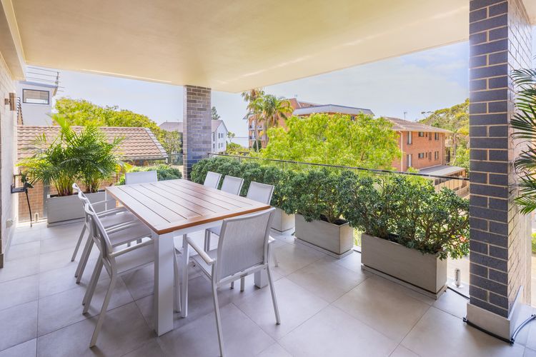 5 Kingfisher, 5-7 Ondine Close, Nelson Bay, luxury apartment with WIFI and air conditioning