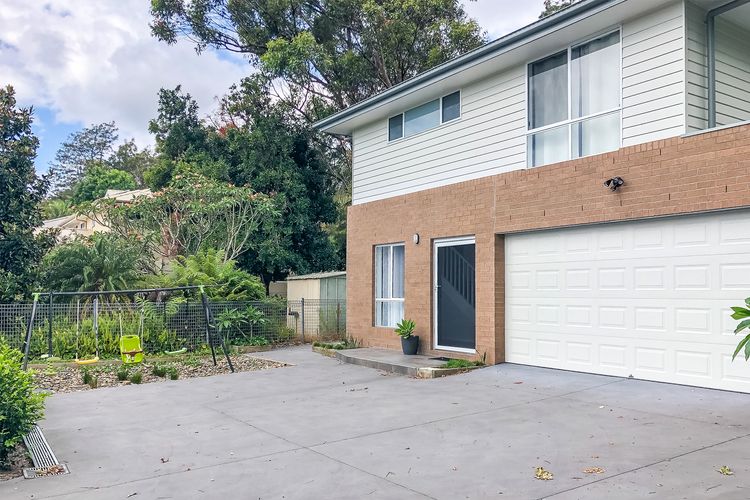 34a Lawson St – Spacious 4 bedroom house with ducted air con and wi-fi, backing onto Nelson Bay Golf Course