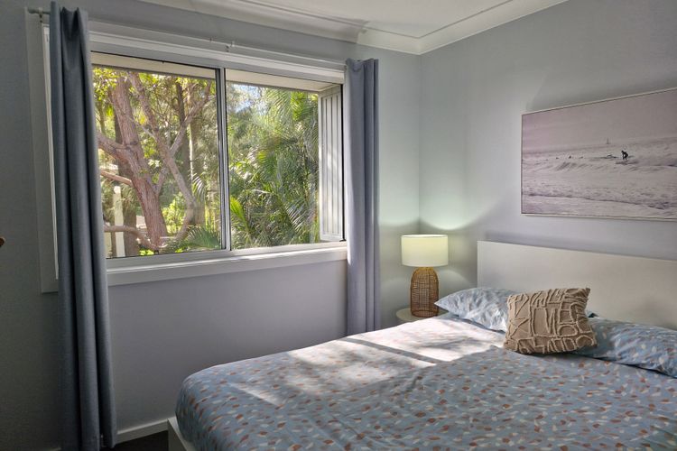 34a Lawson St – Spacious 4 bedroom house with ducted air con and wi-fi, backing onto Nelson Bay Golf Course