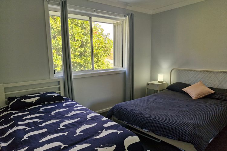 34a Lawson St – Spacious 4 bedroom house with ducted air con and wi-fi, backing onto Nelson Bay Golf Course