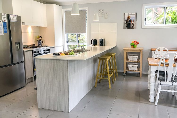 34a Lawson St – Spacious 4 bedroom house with ducted air con and wi-fi, backing onto Nelson Bay Golf Course