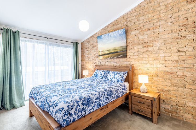 Coastal Paradise at Fore Dek 3, 17 Soldiers Point Road – water views, linen, Wi-Fi, Air Con