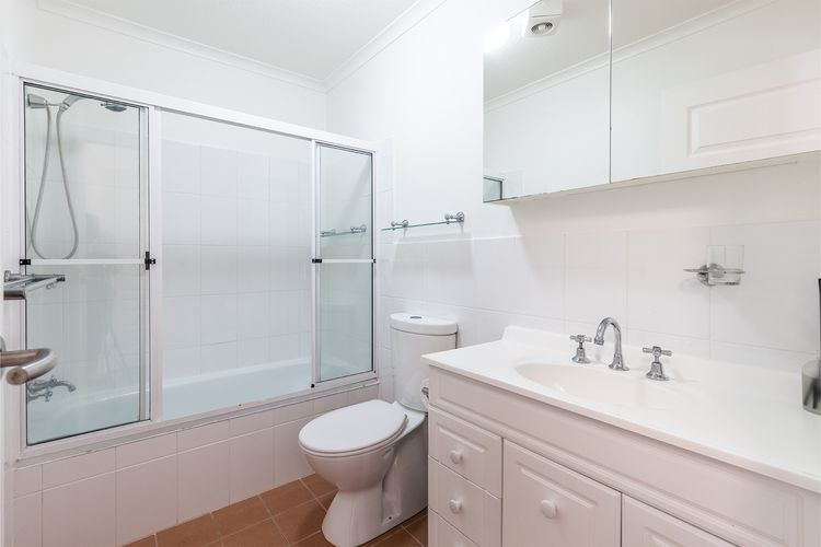 Coastal Paradise at Fore Dek 3, 17 Soldiers Point Road – water views, linen, Wi-Fi, Air Con