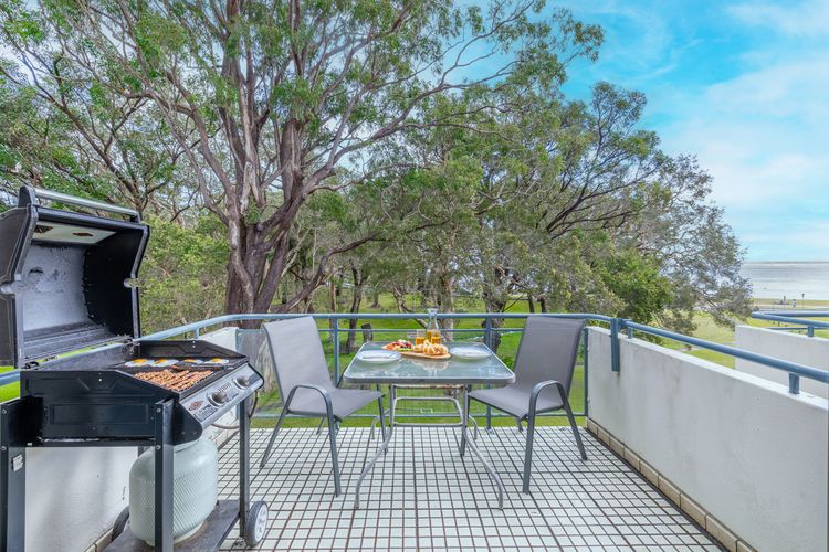 Mistral Court, 15/17 Mistral Close – fantastic unit with wifi and water views