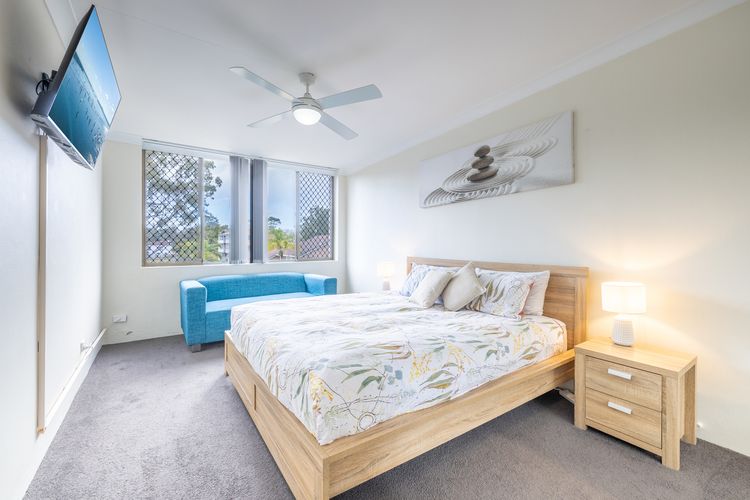 Mistral Court, 15/17 Mistral Close – fantastic unit with wifi and water views