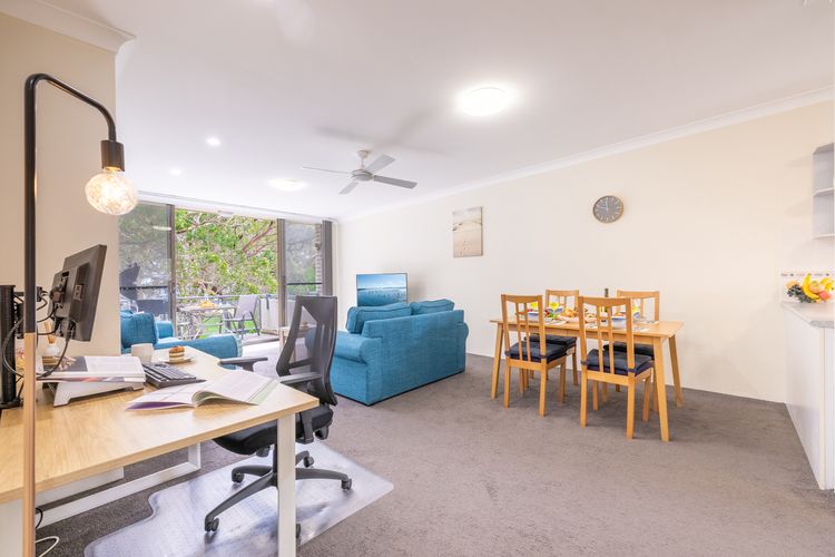 Mistral Court, 15/17 Mistral Close – fantastic unit with wifi and water views
