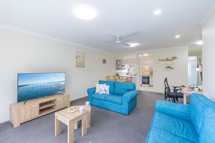 Mistral Court, 15/17 Mistral Close – fantastic unit with wifi and water views