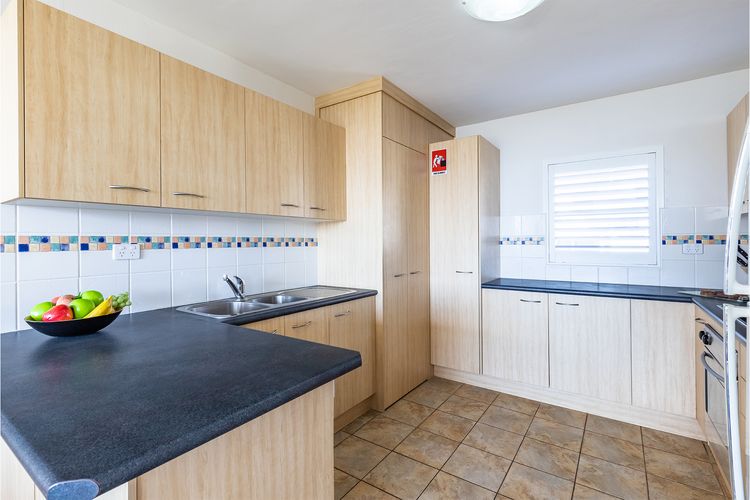 Shoalhaven, 2/28 Voyager Close – waterfront unit