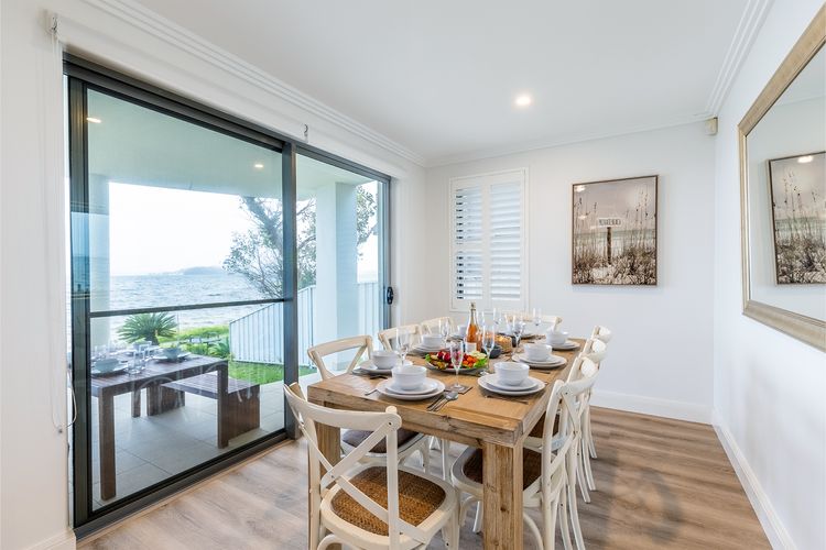 Seaview Splendour, 2/163 Soldiers Point Rd – waterfront stunning unit