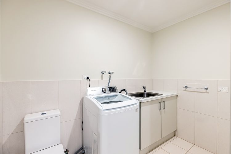 Seaview Splendour, 2/163 Soldiers Point Rd – waterfront stunning unit