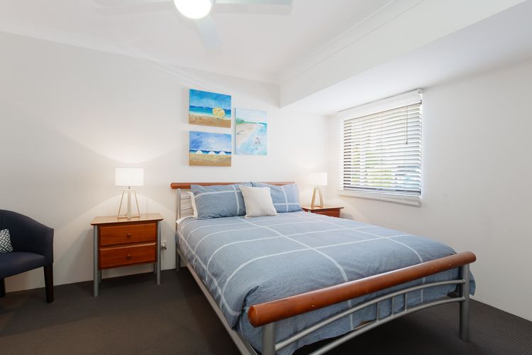 Carindale, 13/19 Dowling Street – Ground floor unit with complex pool and tennis court