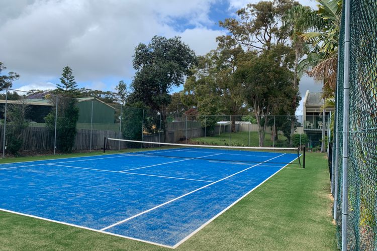 Carindale, 13/19 Dowling Street – Ground floor unit with complex pool and tennis court