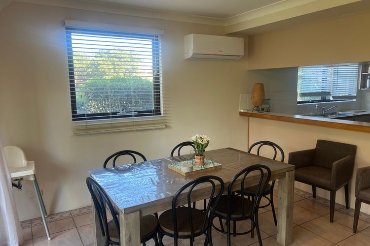 Carindale, 13/19 Dowling Street – Ground floor unit with air con, complex pool and tennis court