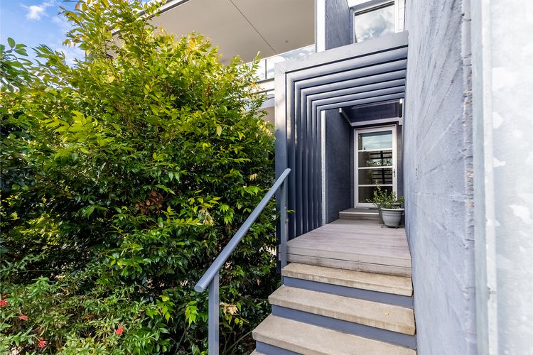 Sunset Jewel – 7a Cromarty Road, Soldiers Point – OCEAN VIEWS, BREATHTAKING SUNSETS, LINEN, AIR CON & Wi-Fi