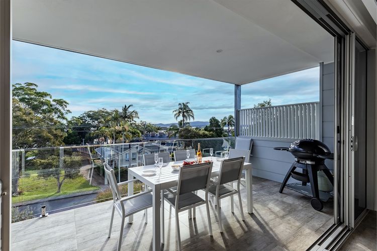 Sunset Jewel – 7a Cromarty Road, Soldiers Point – OCEAN VIEWS, BREATHTAKING SUNSETS, LINEN, AIR CON & Wi-Fi