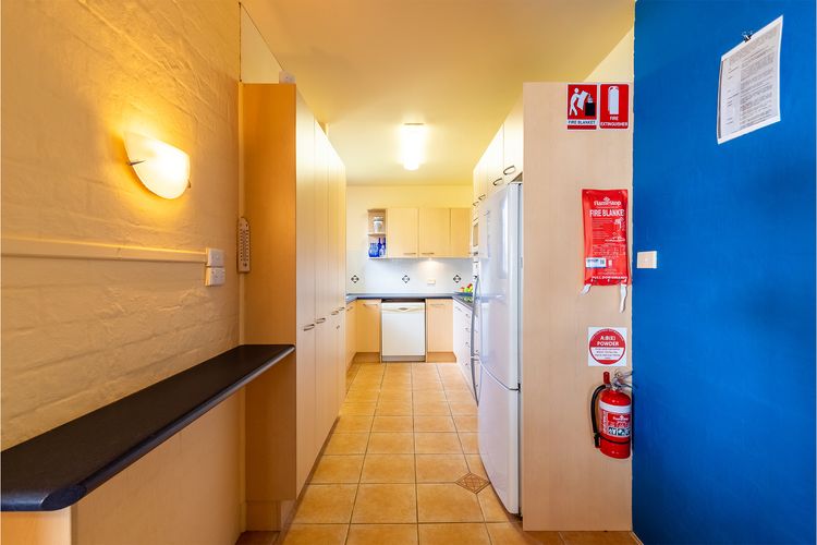Columbia, 1/12 Columbia Close – large unit with fantastic water views