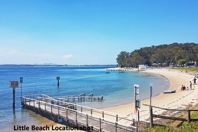 Columbia, 1/12 Columbia Close – large unit with fantastic water views