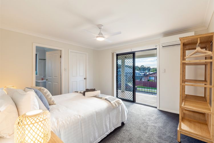 Akoya House, 122 Tomaree Rd – Pet friendly, linen,  air conditioning, WiFi and boat parking
